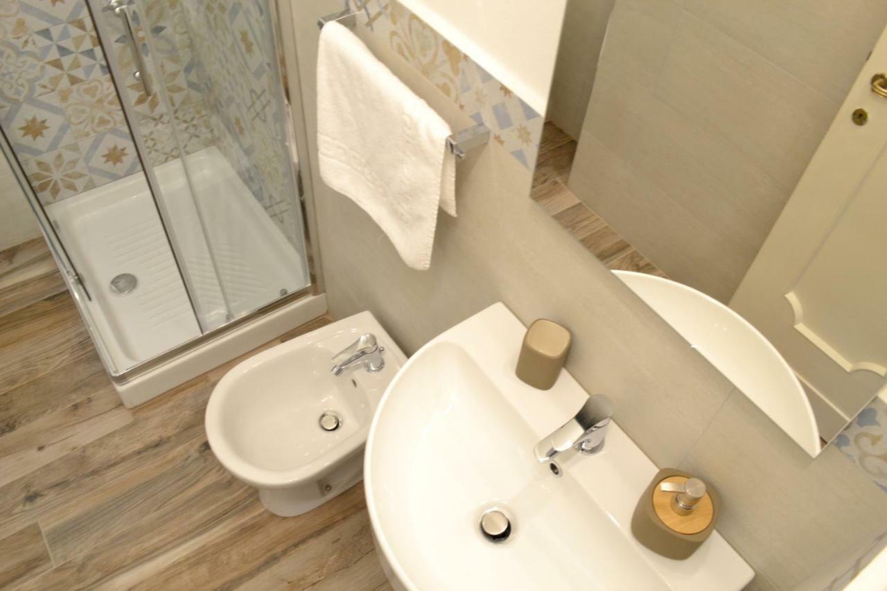 Modarno Exclusive Apartments 佛罗伦萨 外观 照片